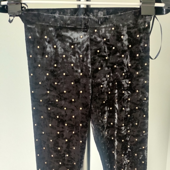 NWOT- Black velvet leggings with gold studs - Picture 2 of 5